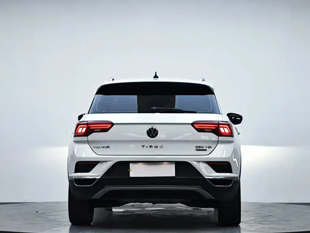 Volkswagen T-Roc — фото 7