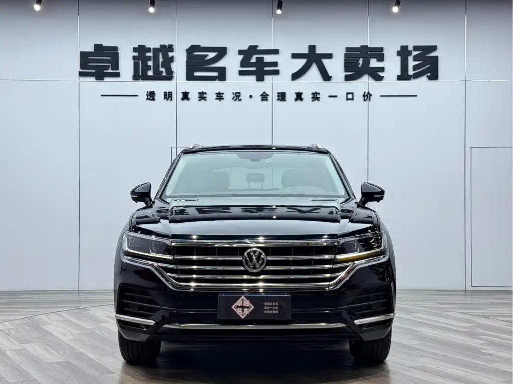 Volkswagen Touareg — фото 2