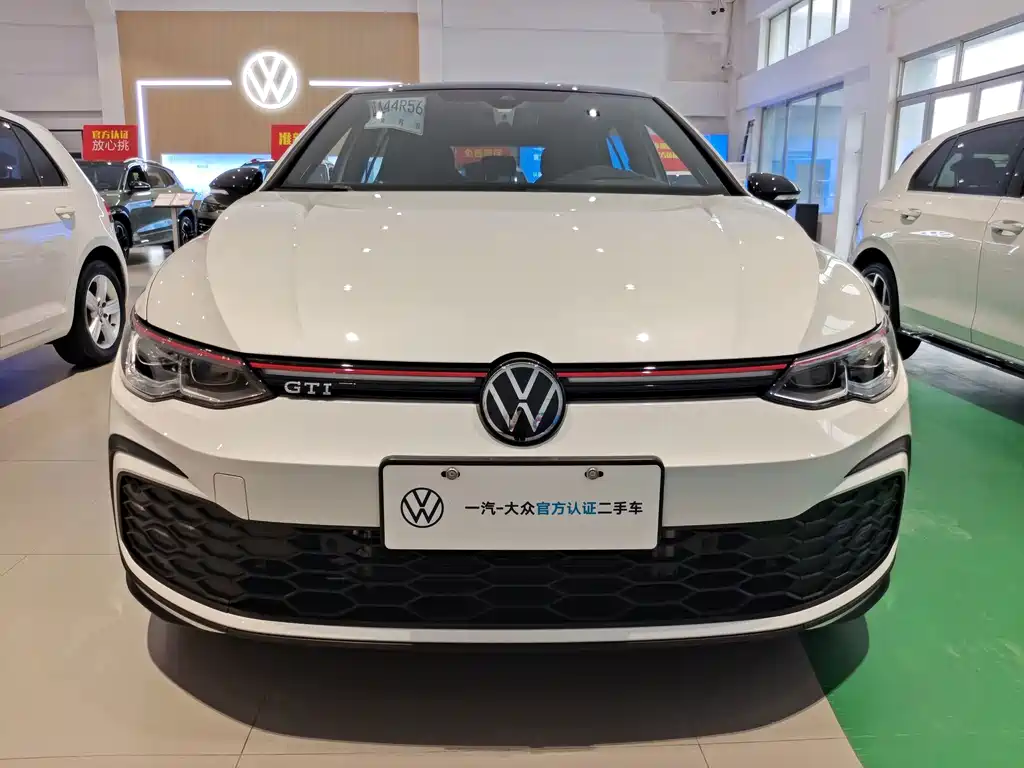 Volkswagen Golf GTI — фото 2