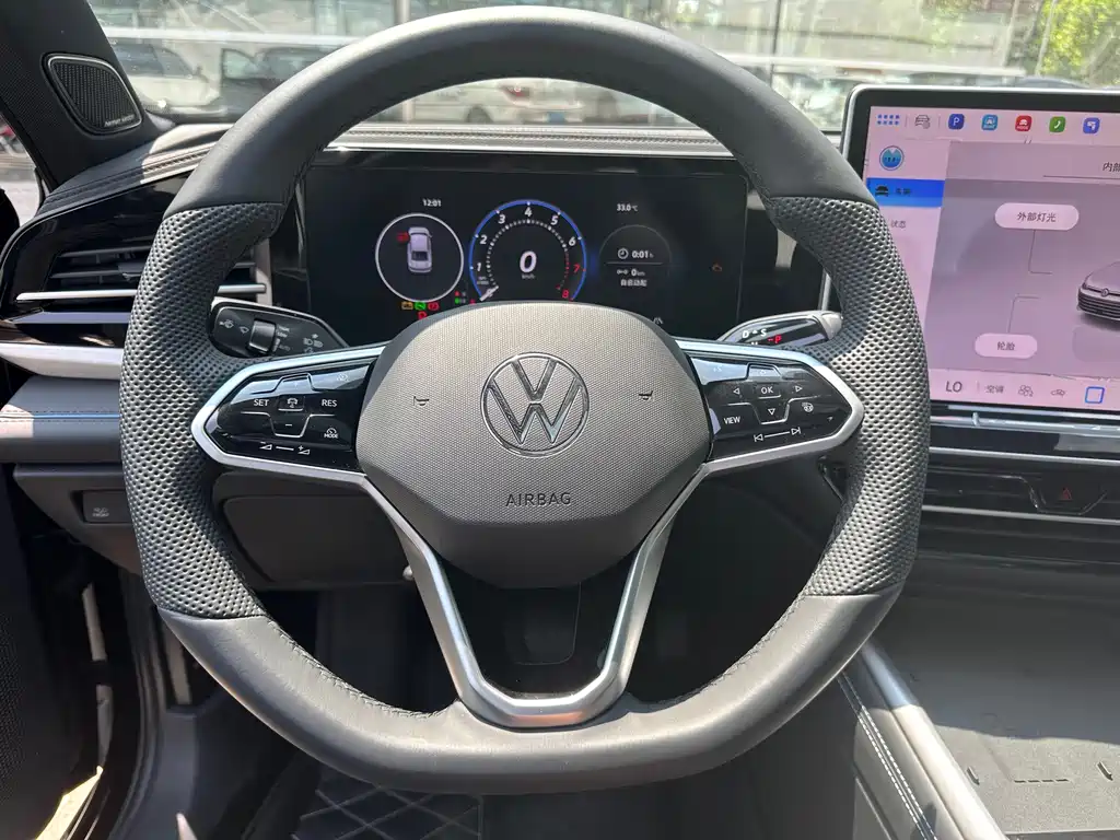 Volkswagen Passat — фото 8