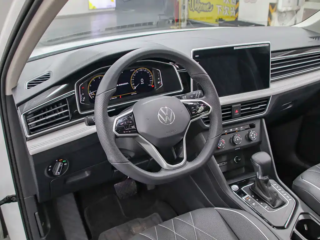 Volkswagen Tiguan L — фото 5