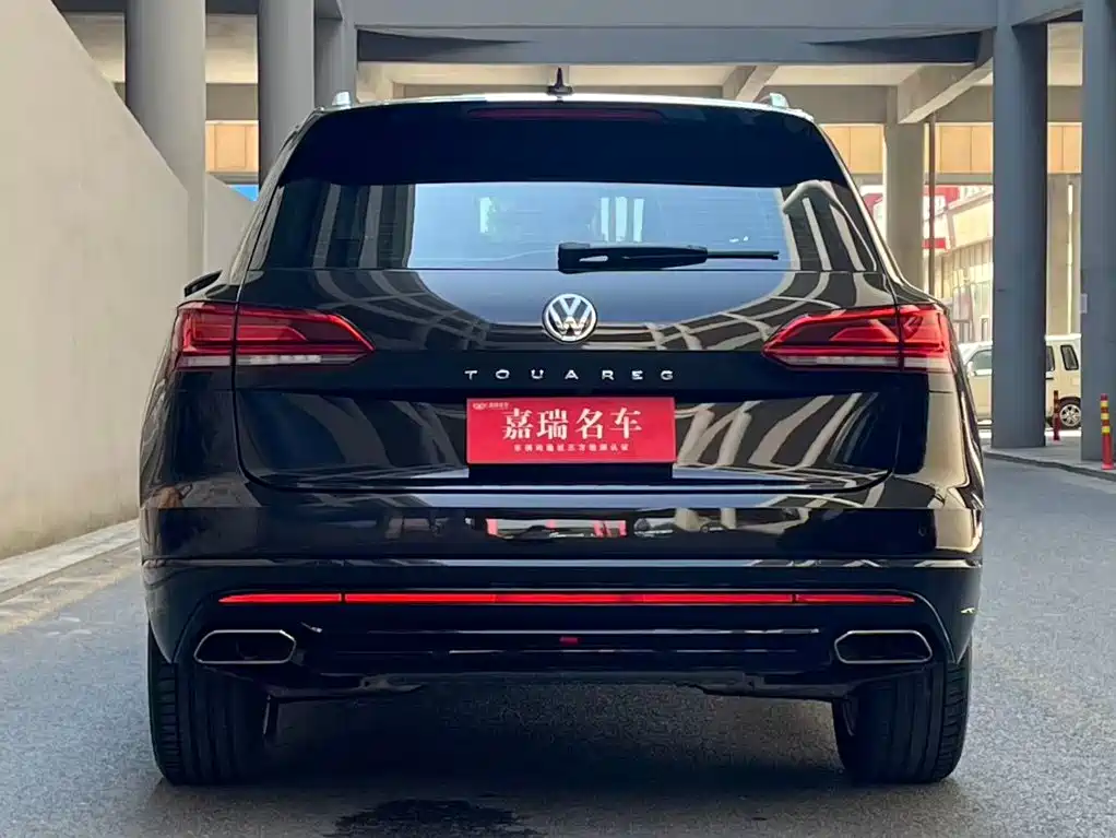 Volkswagen Touareg — фото 4