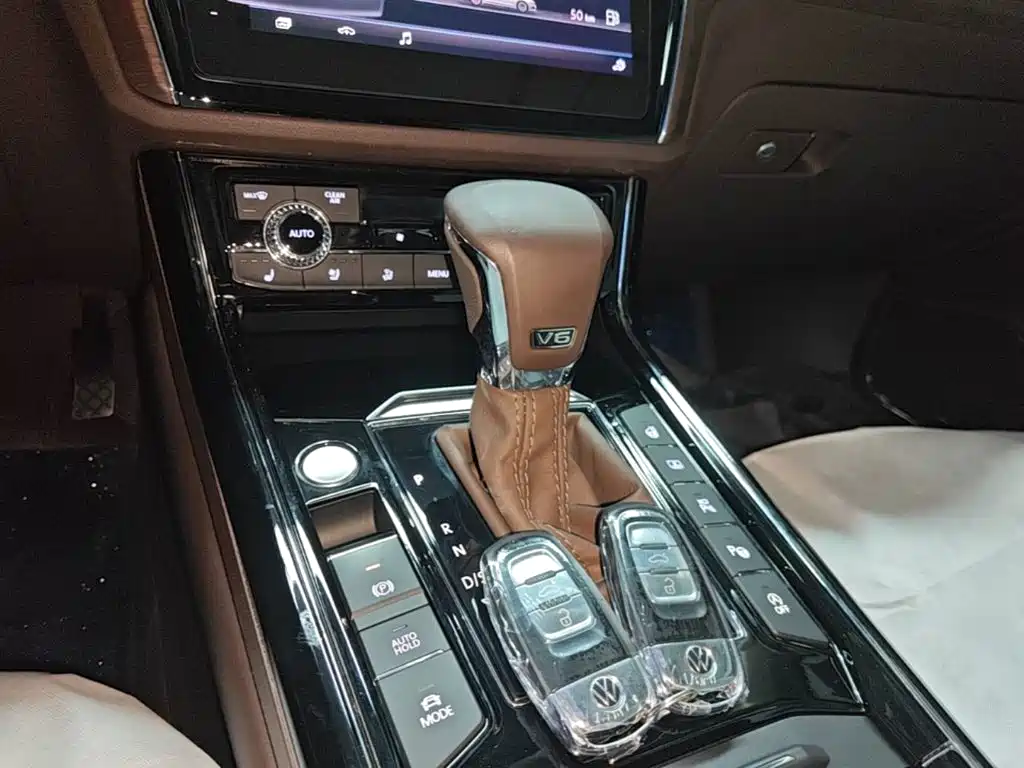 Volkswagen Phideon — фото 14