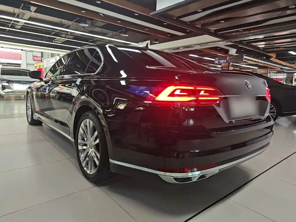 Volkswagen Phideon — фото 5