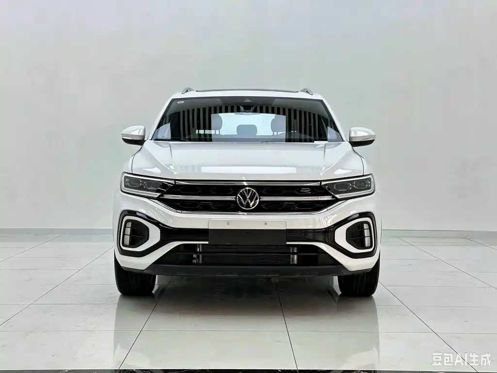 Volkswagen T-Roc — фото 2