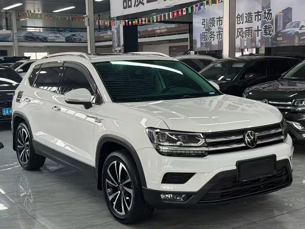 Volkswagen Tharu — фото 3