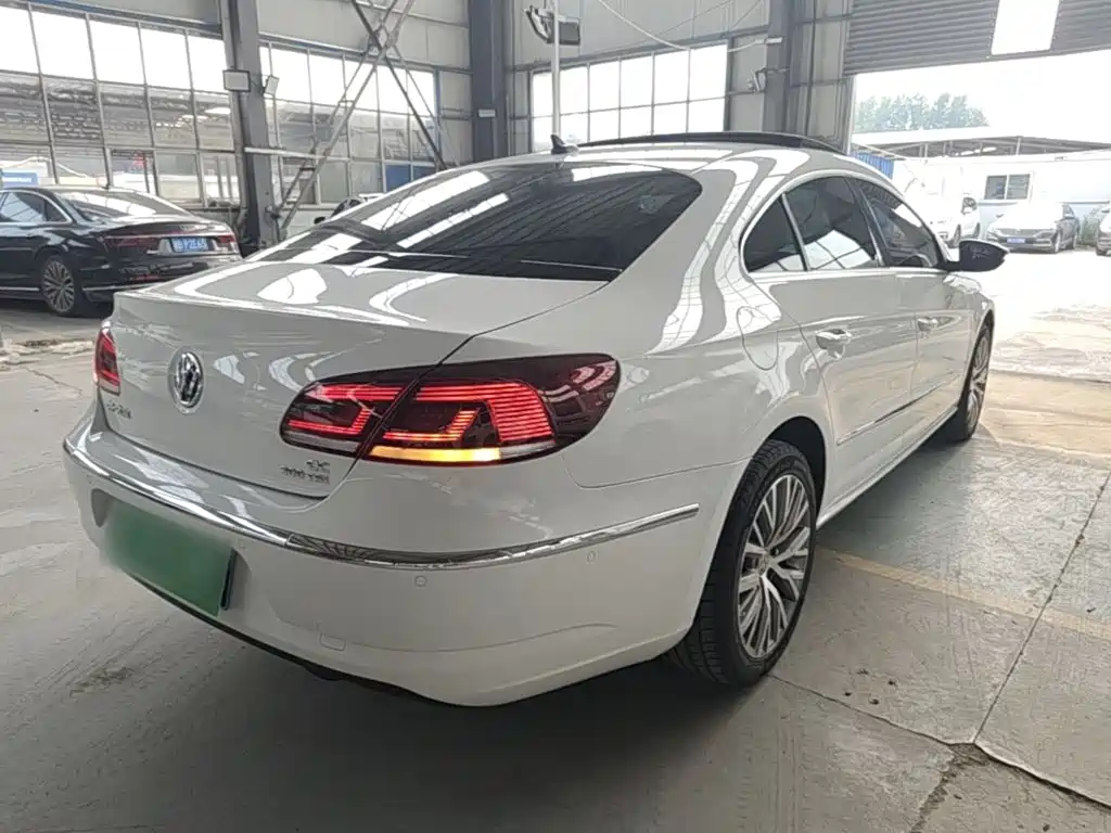 Volkswagen CC — фото 7