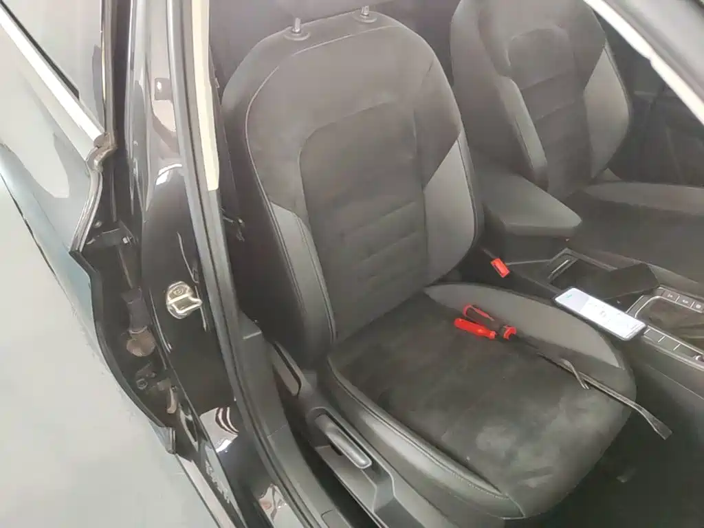 Volkswagen Sagitar — фото 25