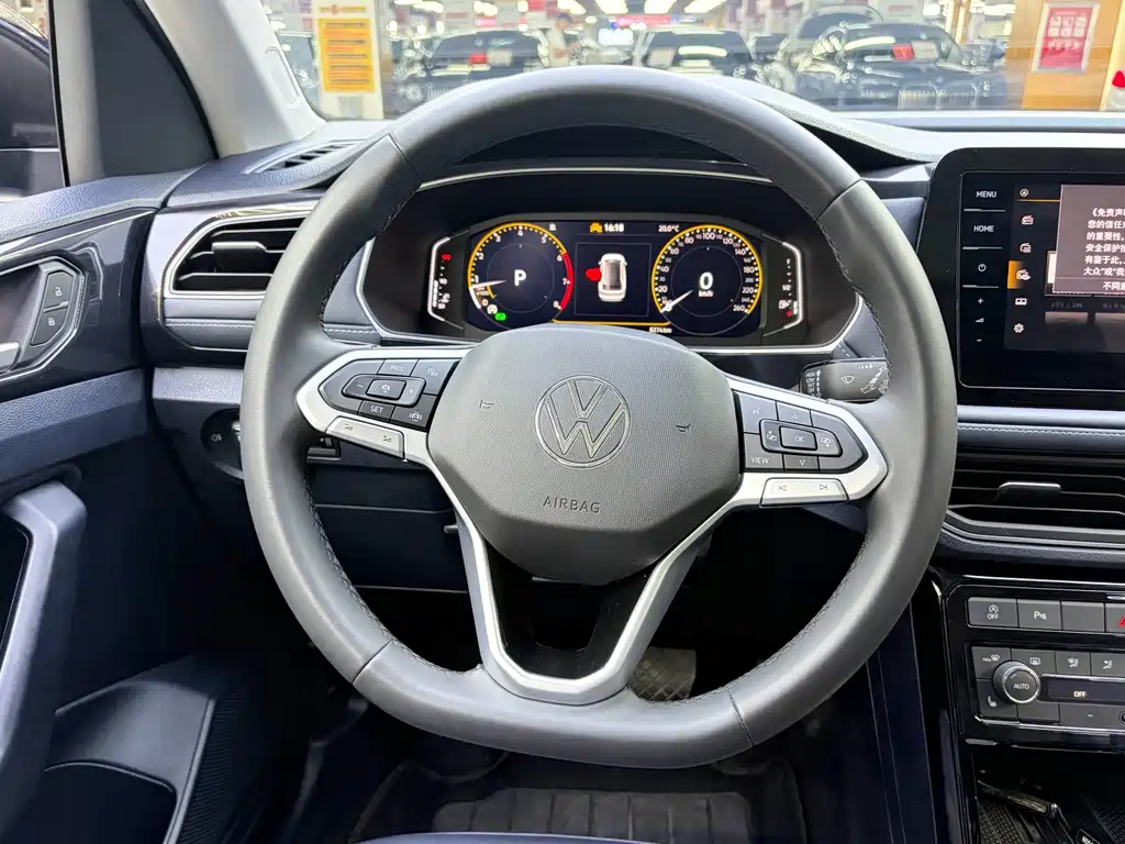 Volkswagen Tharu — фото 6