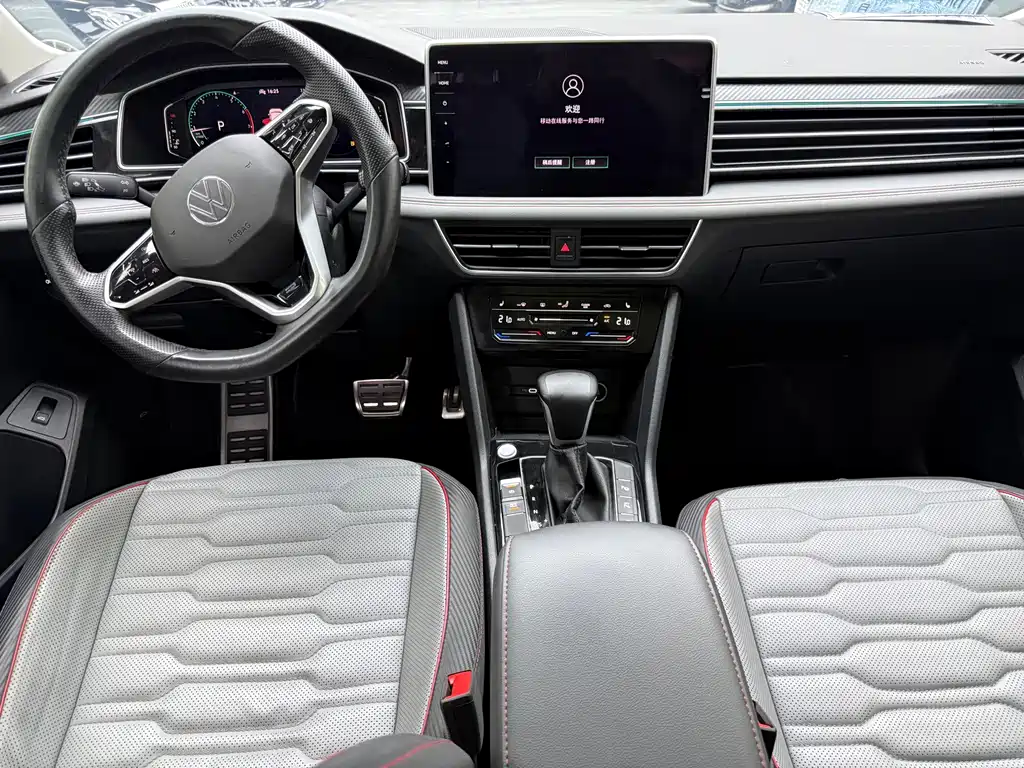 Volkswagen Tiguan L — фото 5