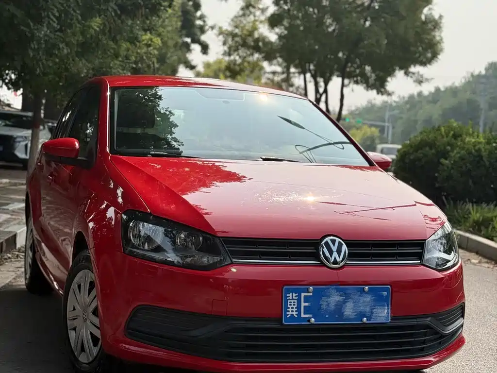 Volkswagen Polo — фото 3