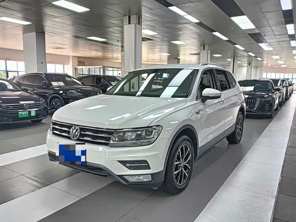 Volkswagen Tiguan L