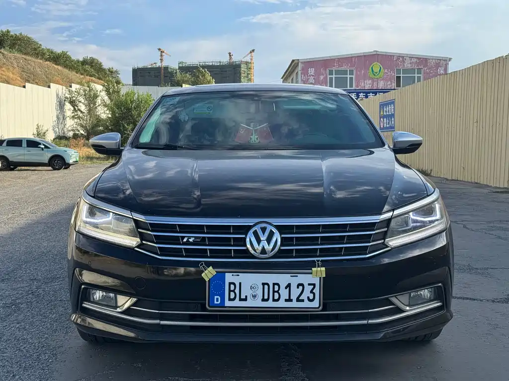 Volkswagen Passat — фото 2