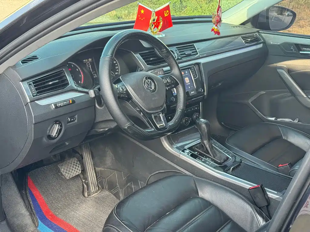 Volkswagen Passat — фото 4