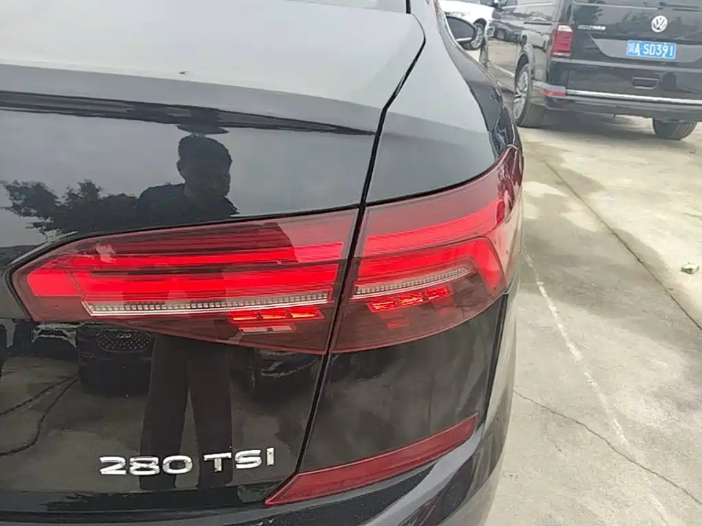 Volkswagen Passat — фото 8