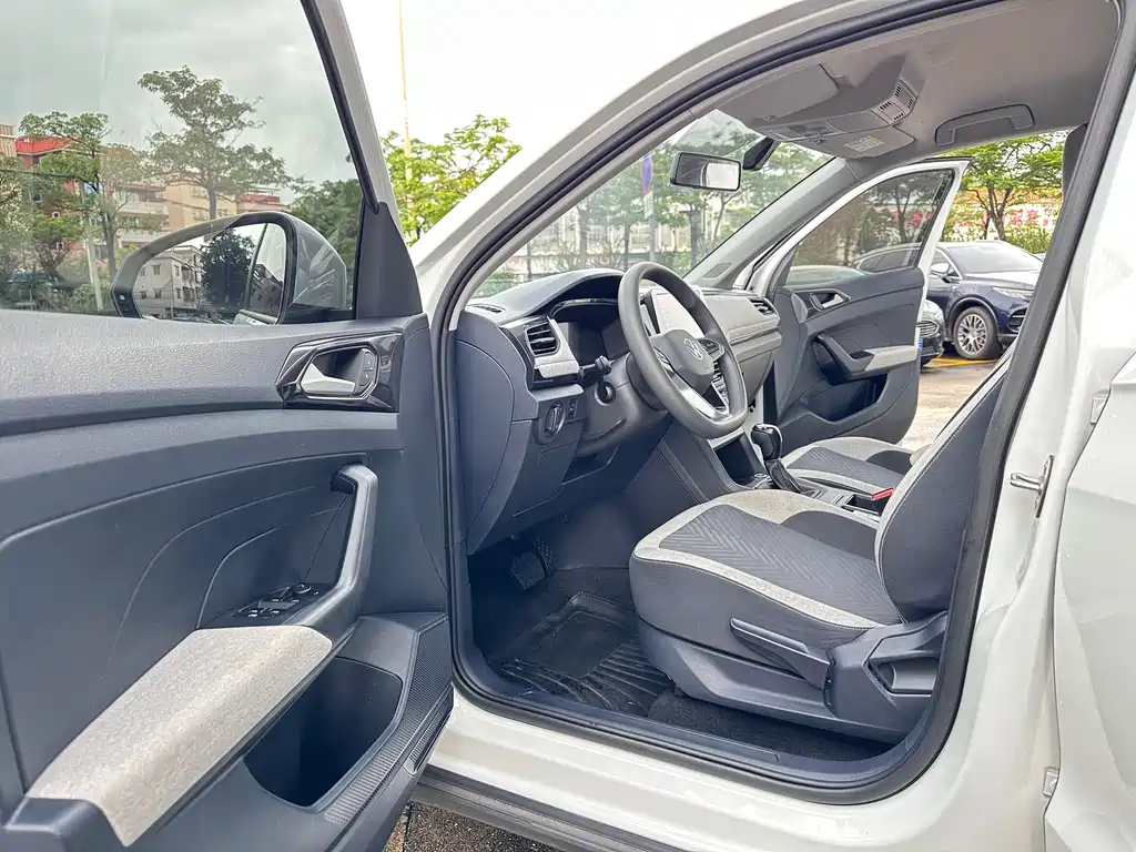 Volkswagen Tharu — фото 11