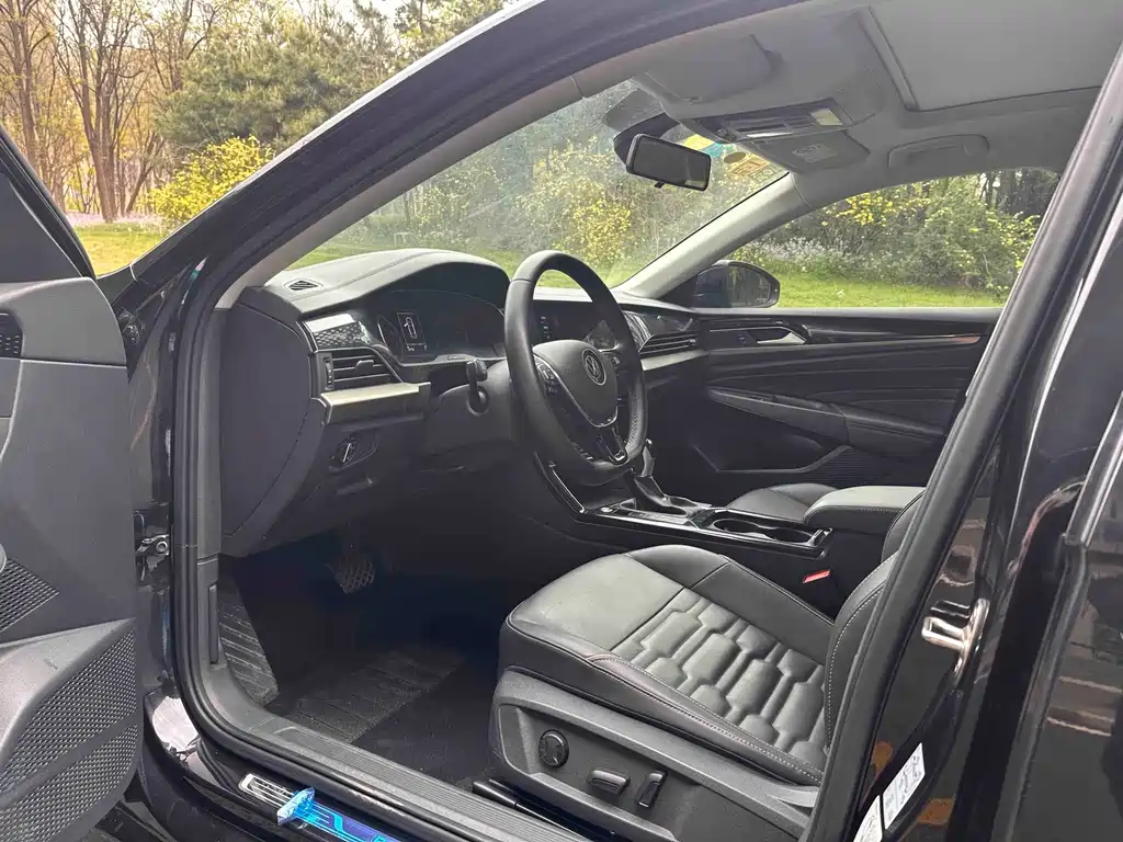 Volkswagen Passat — фото 6