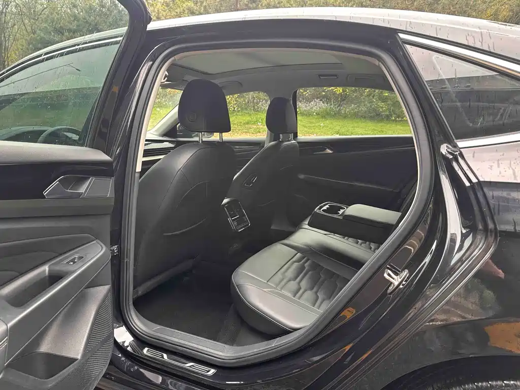 Volkswagen Passat — фото 7