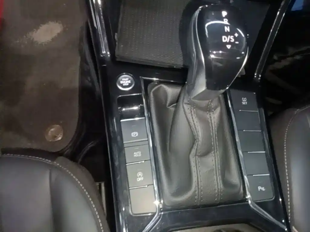 Volkswagen Passat — фото 14