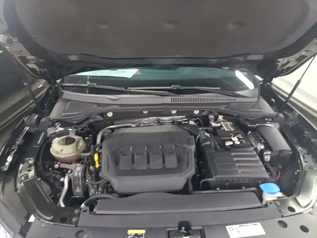 Volkswagen Passat — фото 20
