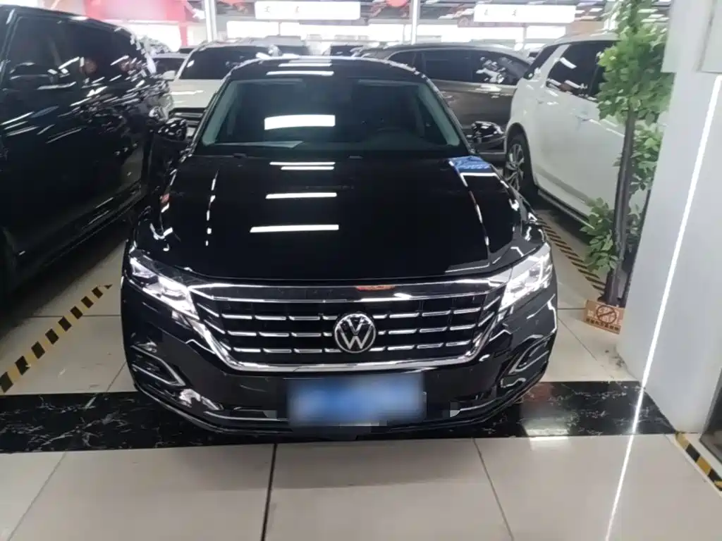 Volkswagen Passat — фото 3