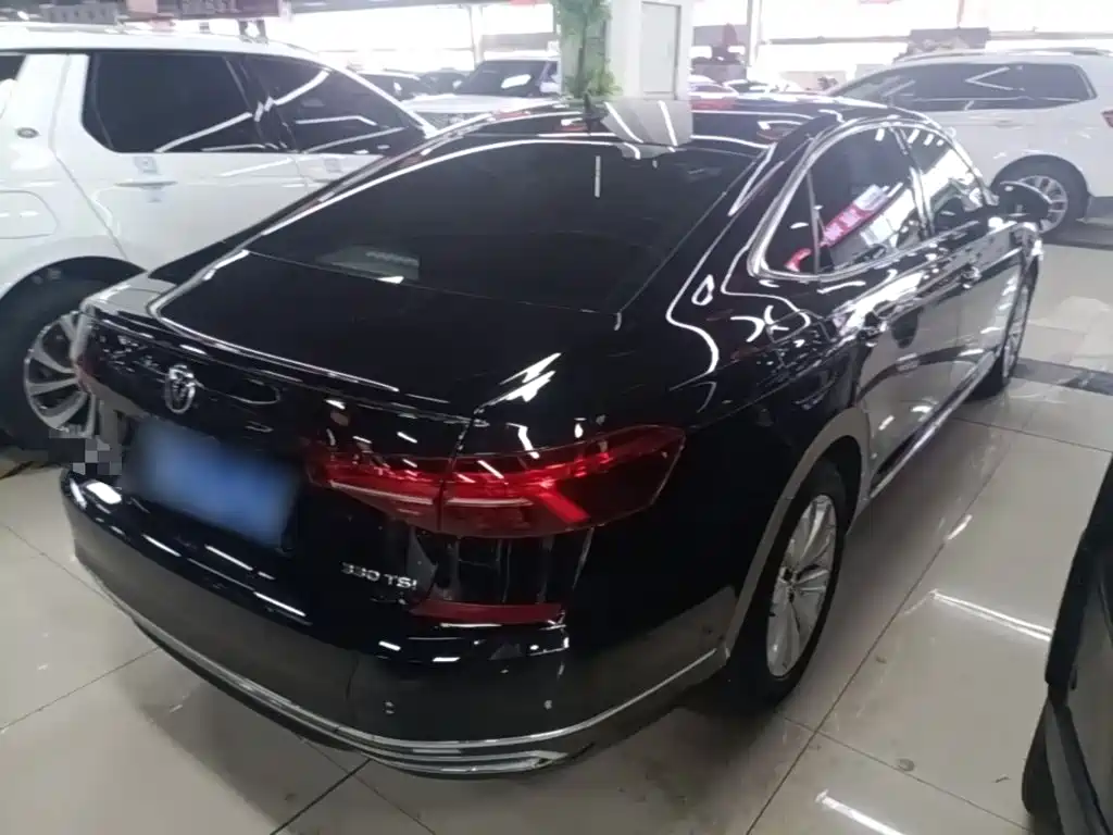 Volkswagen Passat — фото 7