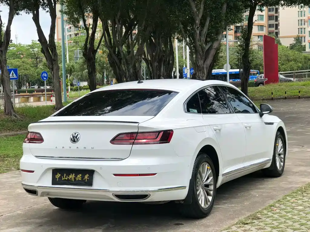 Volkswagen CC — фото 6