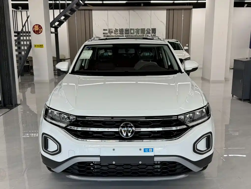 Volkswagen T-Roc — фото 2