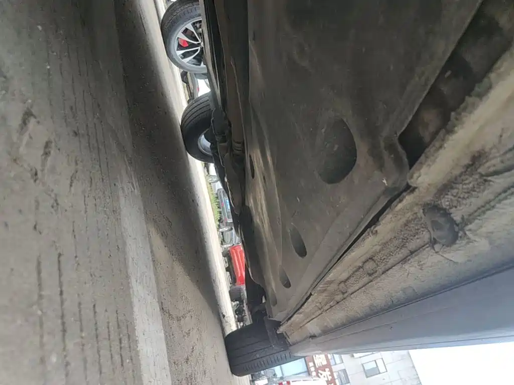 Volkswagen Tiguan — фото 22