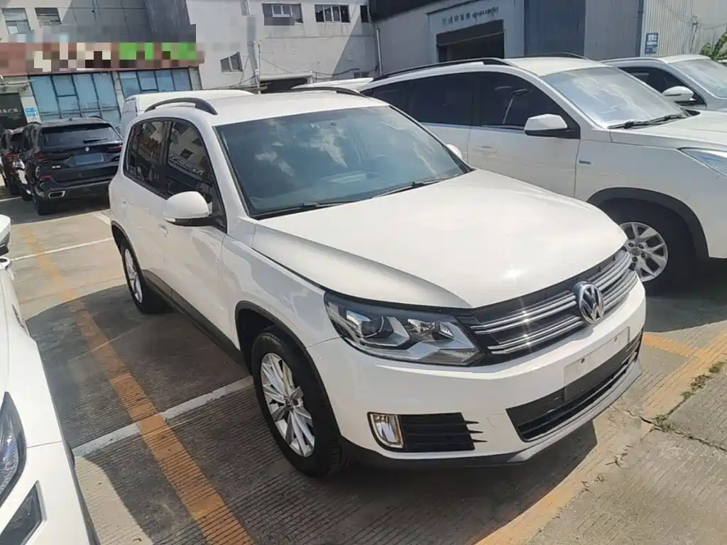 Volkswagen Tiguan — фото 4