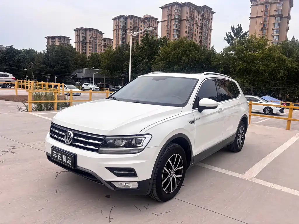 Volkswagen Tiguan L — фото 3