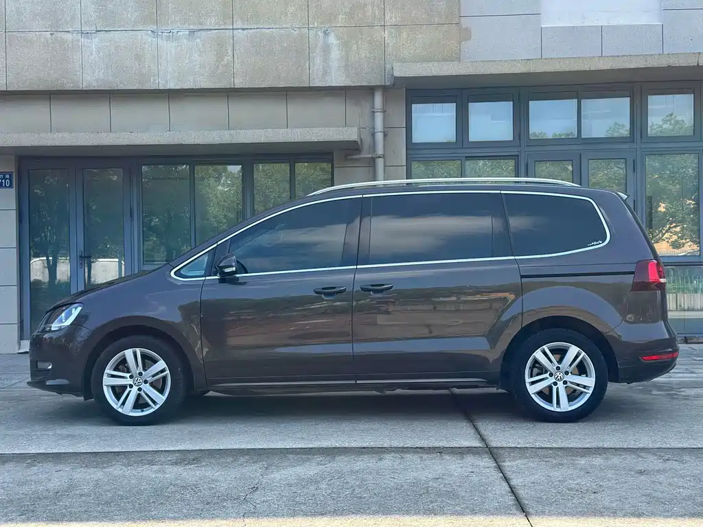 Volkswagen Sharan — фото 4