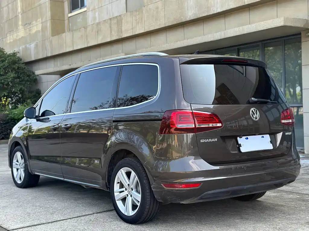 Volkswagen Sharan — фото 5