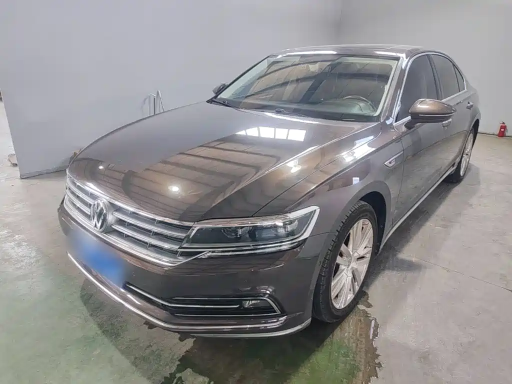 Volkswagen Phideon — фото 2