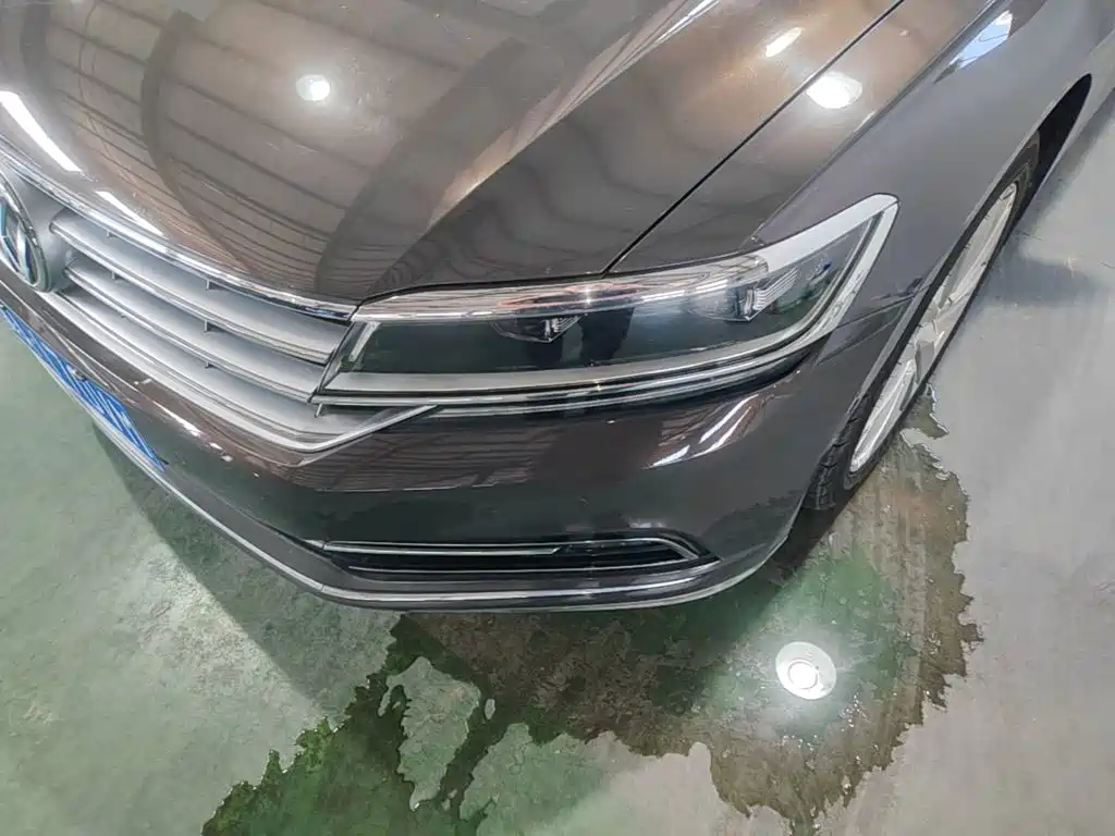 Volkswagen Phideon — фото 18