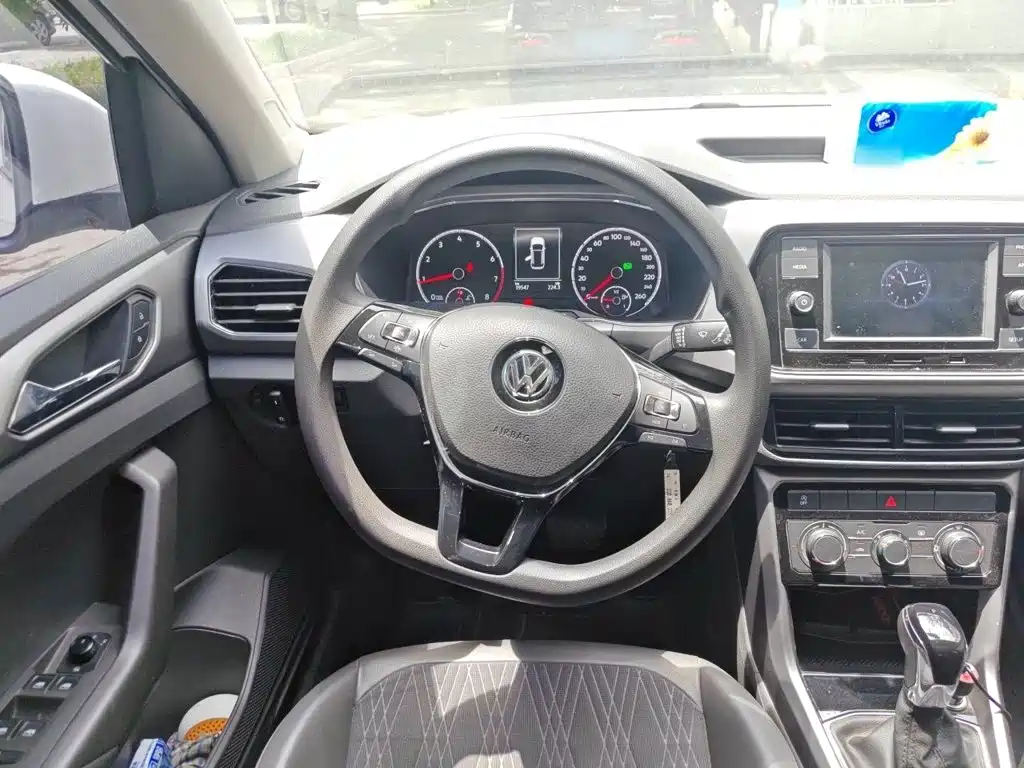 Volkswagen T-Cross — фото 3