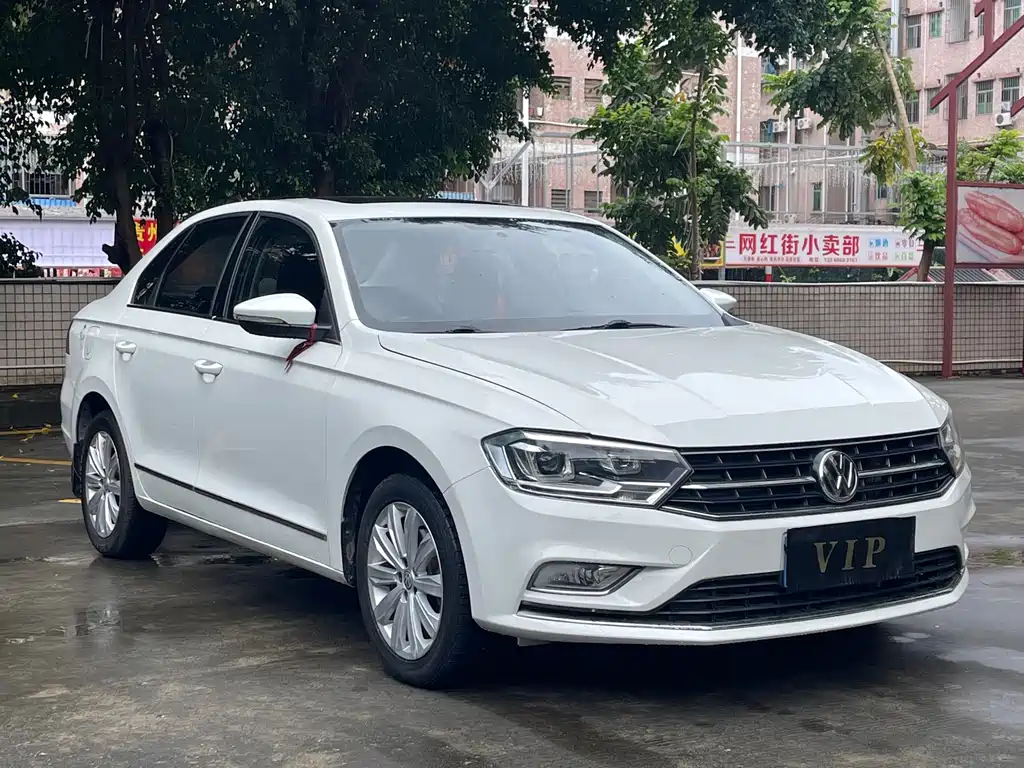 Volkswagen Bora — фото 3