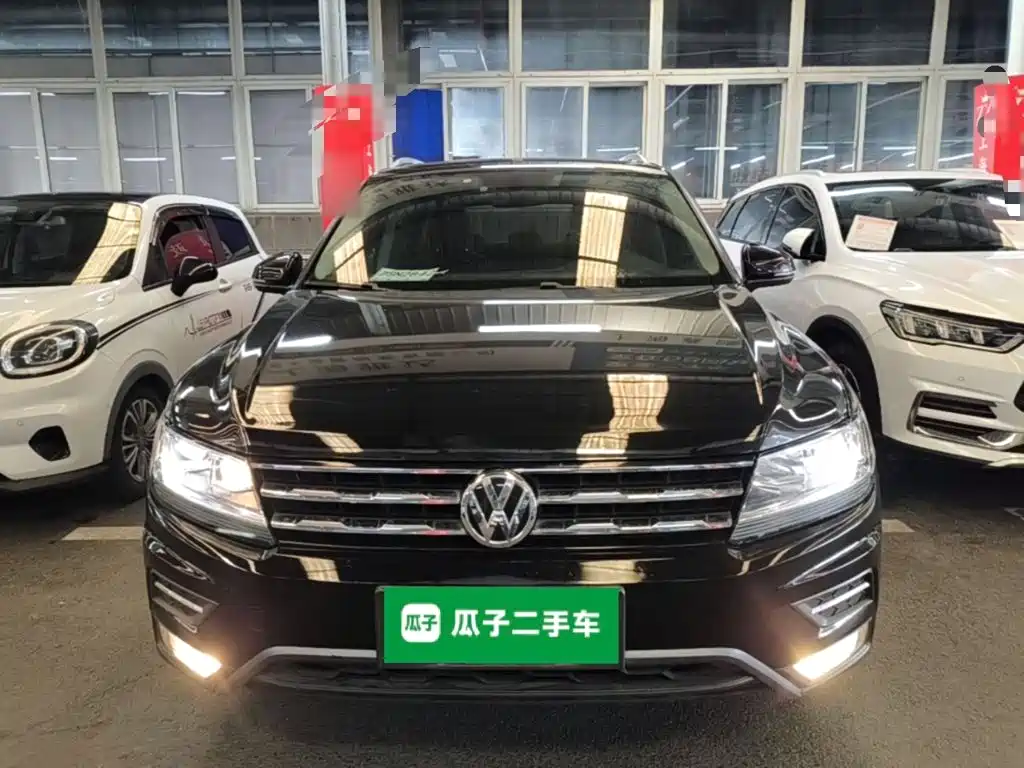 Volkswagen Tiguan L — фото 3
