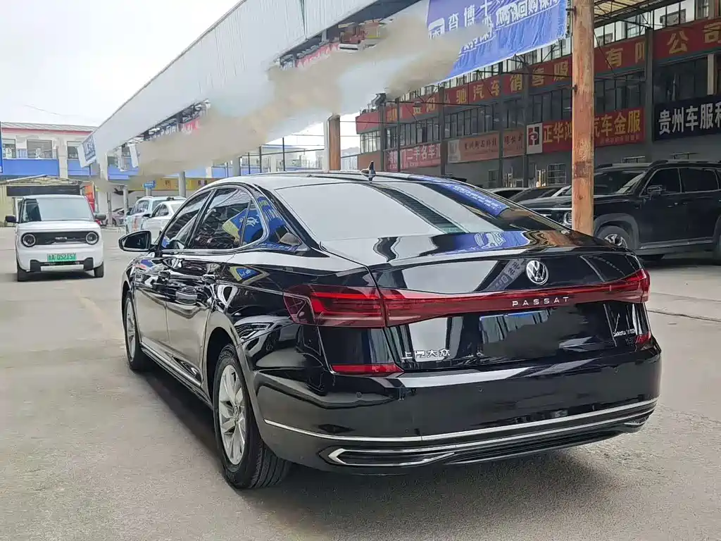 Volkswagen Passat — фото 7
