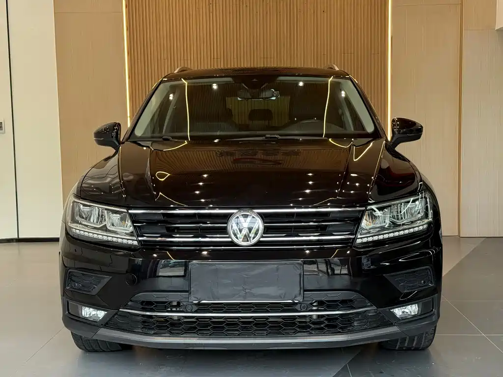 Volkswagen Tiguan — фото 2