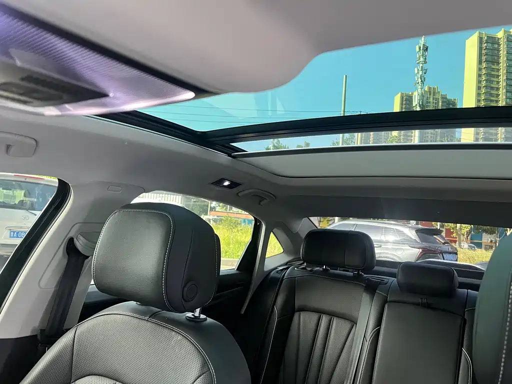 Volkswagen Passat — фото 13