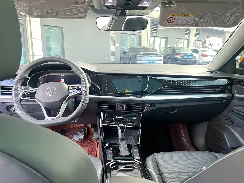 Volkswagen Passat — фото 10