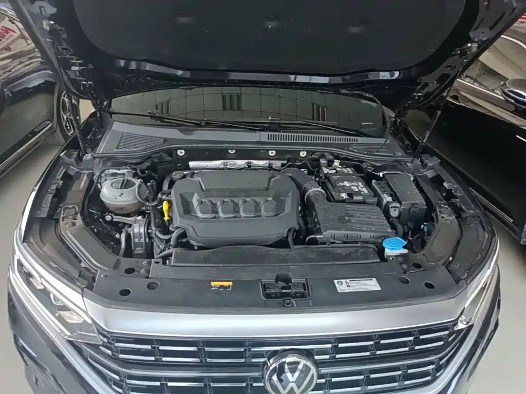 Volkswagen Passat — фото 20