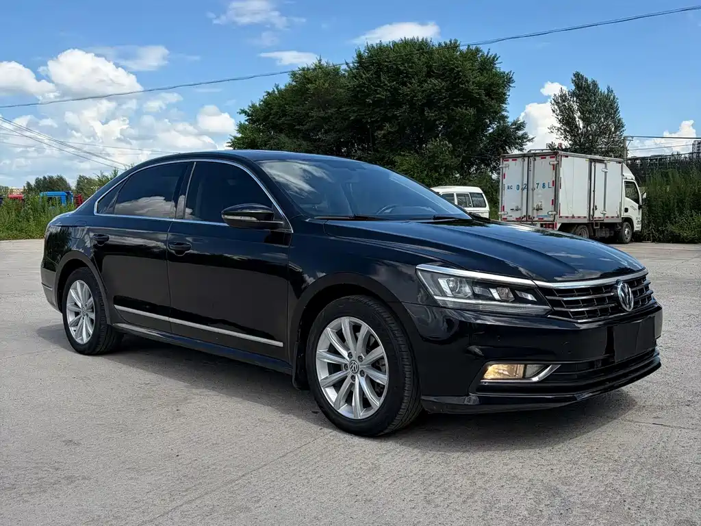Volkswagen Passat — фото 3