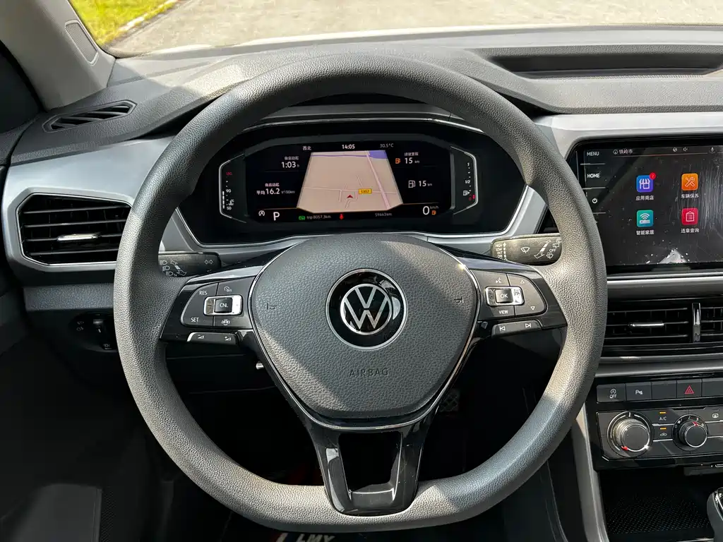 Volkswagen T-Cross — фото 17