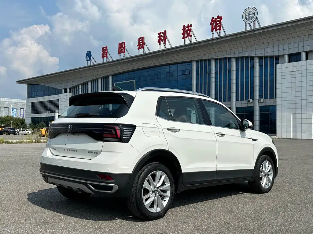 Volkswagen T-Cross — фото 4