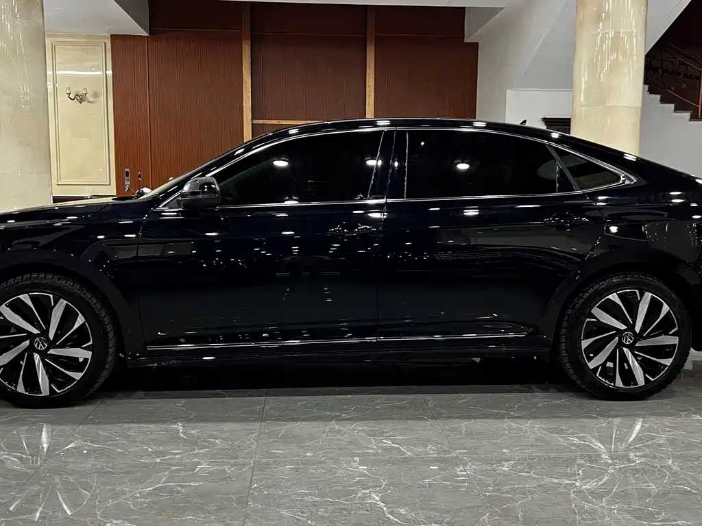 Volkswagen Passat — фото 8