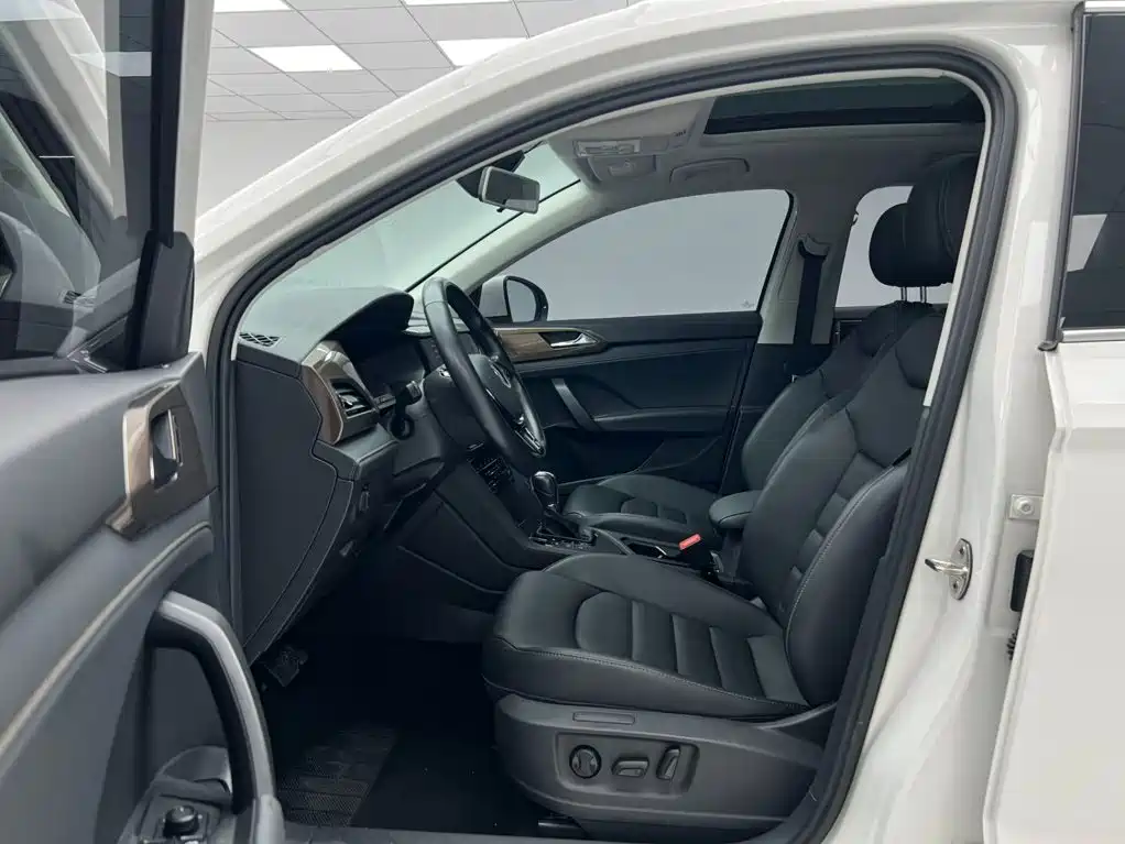 Volkswagen Tharu — фото 15