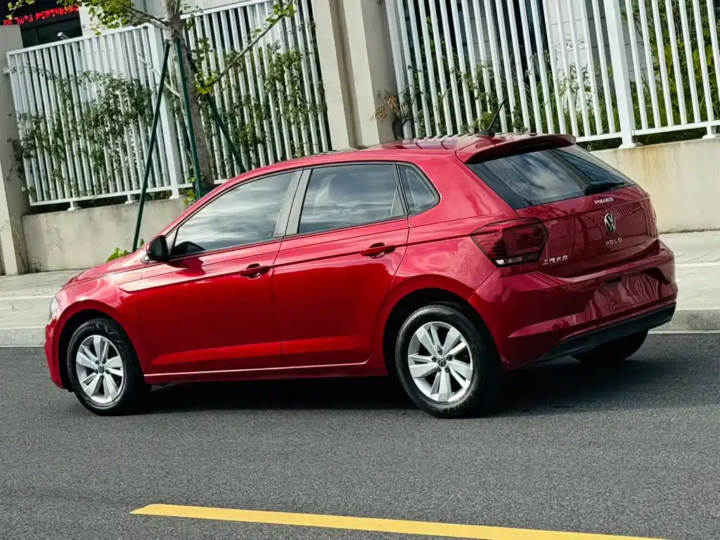 Volkswagen Polo — фото 3