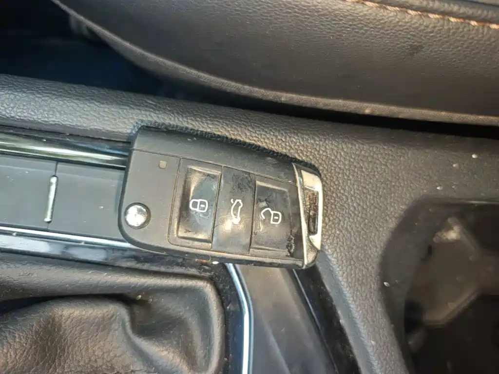 Volkswagen Tharu — фото 9